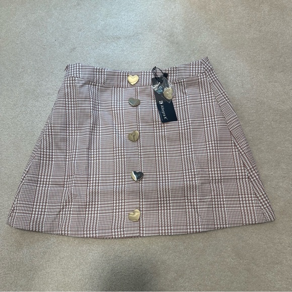 ✨ High Waisted Plaid A-Line Skirt ✨ - Picture 3 of 7